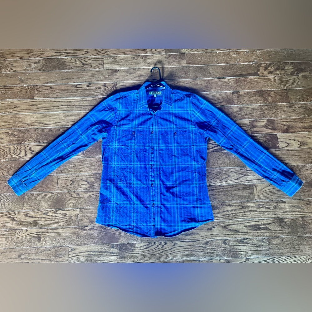 Express Men's Dress Shirt Size Large Blue Striped Fitted Long Sleeve Button Up